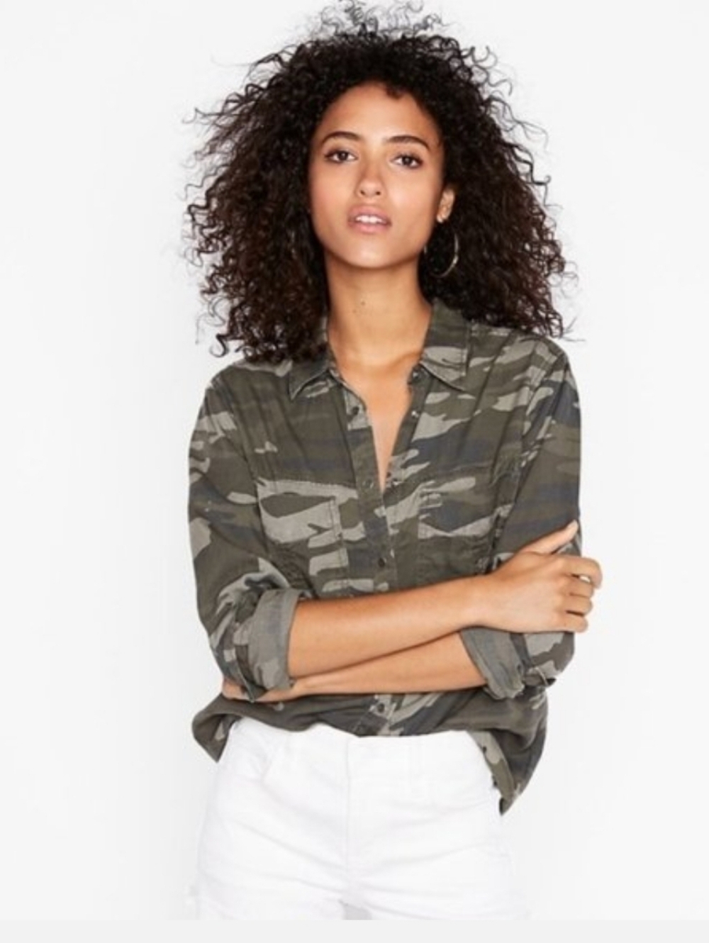 EXPRESS Snap Button Long Sleeve Camo Top Medium